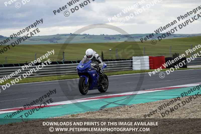 cadwell no limits trackday;cadwell park;cadwell park photographs;cadwell trackday photographs;enduro digital images;event digital images;eventdigitalimages;navarra;no limits trackdays;peter wileman photography;racing digital images;trackday digital images;trackday photos